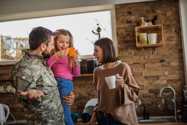 istock Arriving home after serving with special forces 1124296657
