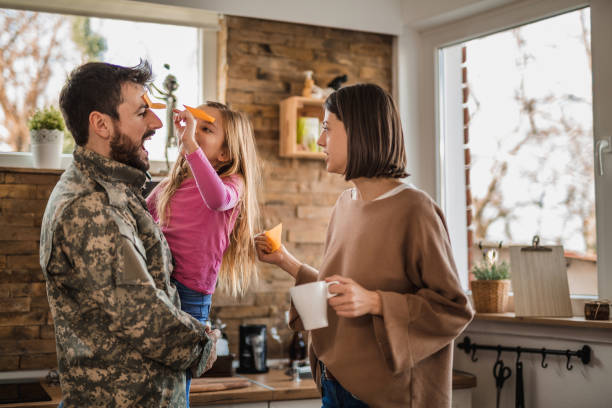 istock Arriving home after serving with special forces 1124297124