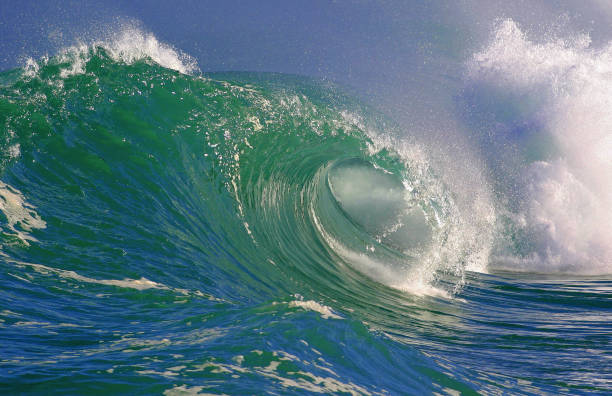 istock Big Blue Wave on the North Shore of Oahu, Hawaii 1124301765