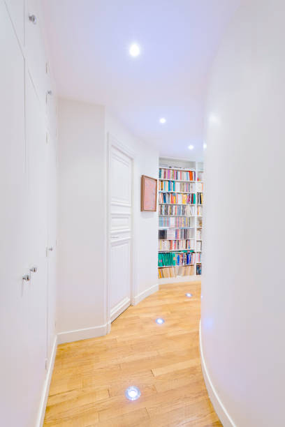 istock Corridor in a residential apartment in the old style. 1124393247