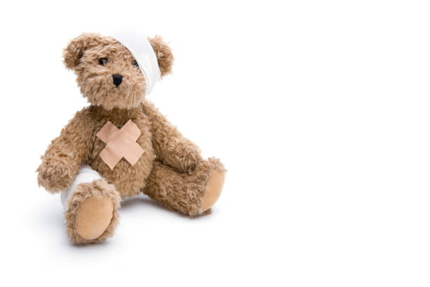 teddy with bandage - bandage imagens e fotografias de stock