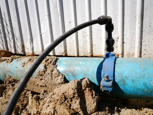 istock Outside water pipes connect of a house 1124502018