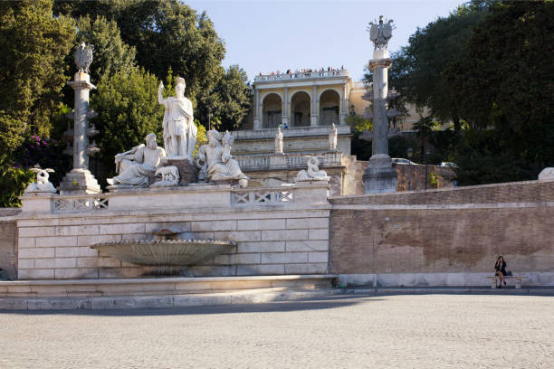 veduta della fontana della dea in piazza del poppolo a roma - fontana della dea roma foto e immagini stock