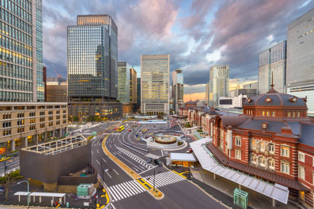 istock Tokyo, Japan skyline over Tokyo Station 1124525313