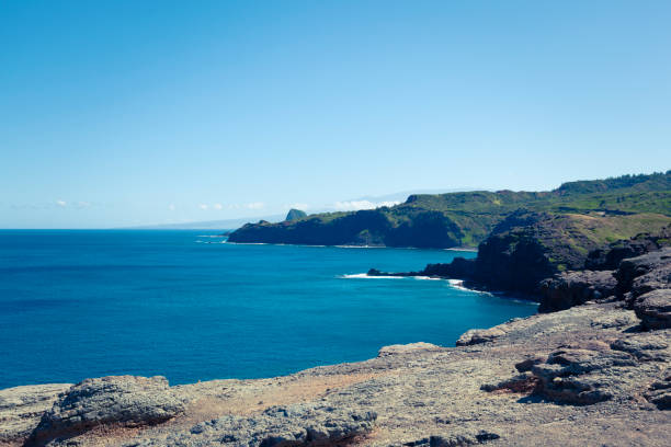 istock steep coastline on maui island, hawaii islands 1124529261