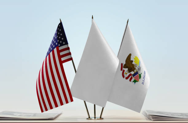 istock Flags of USA and Illinois 1124554640