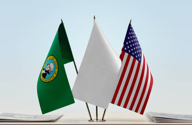 istock Flags of Washington and USA 1124555843
