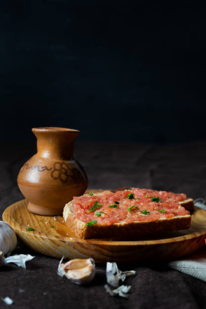 istock Spanish tomato toast 