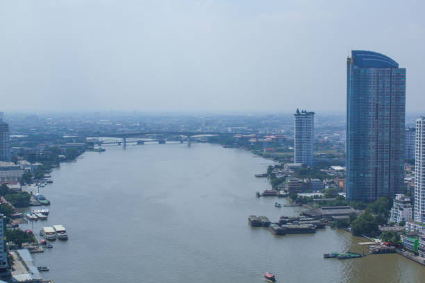 istock ChaoPhraya River and Bangkok skyline in the evening 1124629015