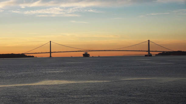 istock golden gate bridge at sunset // New York City 1124647922