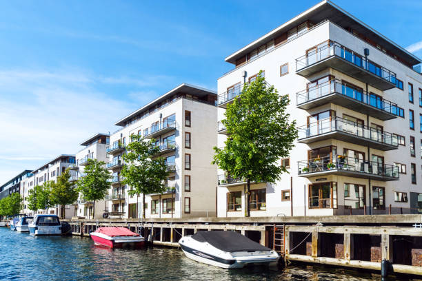 panorama de apartamentos de luxo à beira-mar - denmark built structure copenhagen architecture - fotografias e filmes do acervo