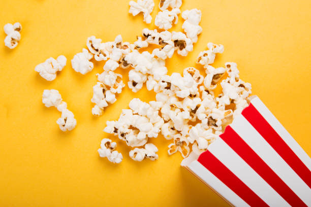 pipoca doce - bolsa de pipoca frescas - fotografias e filmes do acervo