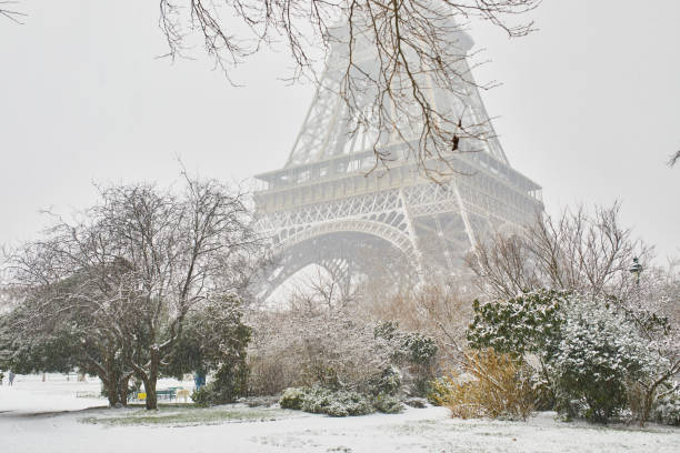 istock Scenic view to the Eiffel tower on a day with heavy snow 1124747049