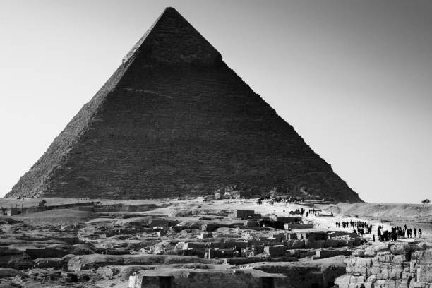 istock Great Pyramid of Giza 1124804102