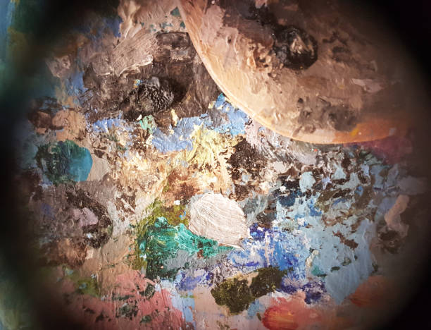 istock Palette of the artist 1124804872