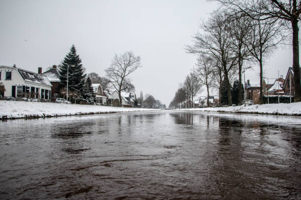 istock Canal in Dedemsvaart 1124871514