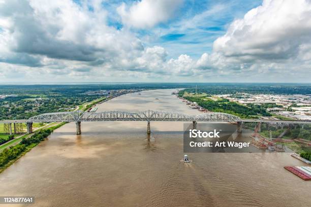 Bridge Spanning The Mississippi River Stock Photo - Download Image Now - Mississippi River, Louisiana, Bridge - Built Structure