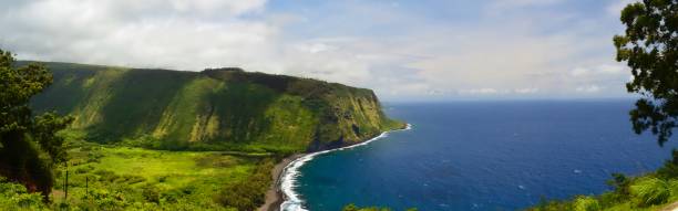 istock Hawaii waipio valley 1124949935