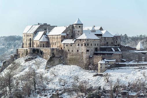 Germany, Bavaria, Burghausen, Palas of the Castle of Burghausen in Winter, castle of Burghausen seen from the Austrian side of the River Salzach. Burghausen Castle is the longest castle complex in the world (1051 m), confirmed by the Guinness World Record company.