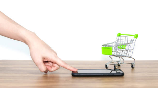 istock Online shopping‎ cart sell of e-commerce convenience 1125007962