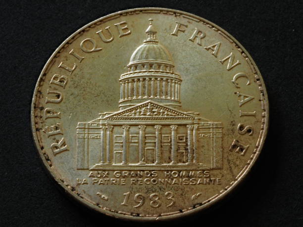 były 100 franków francuskich srebrna moneta, z panteonem - france currency macro french coin zdjęcia i obrazy z banku zdjęć