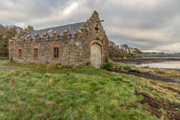 istock Stone house and Strangford lough 1125077111