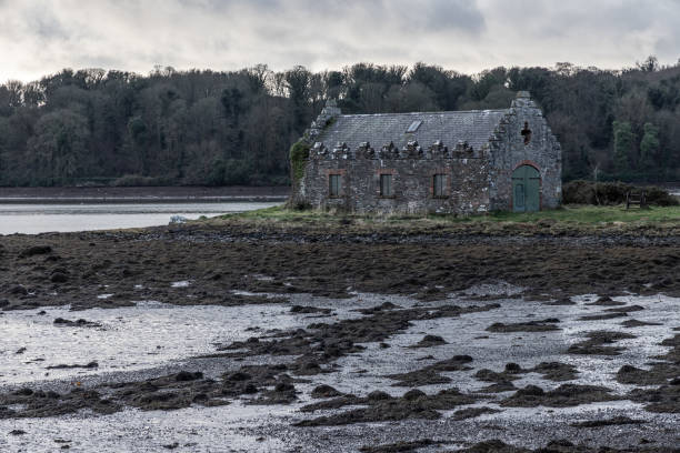 istock Stone house and Strangford lough 1125077124