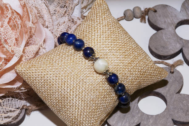 istock lapis lazuli pearl natural stone bracelet 1125091579
