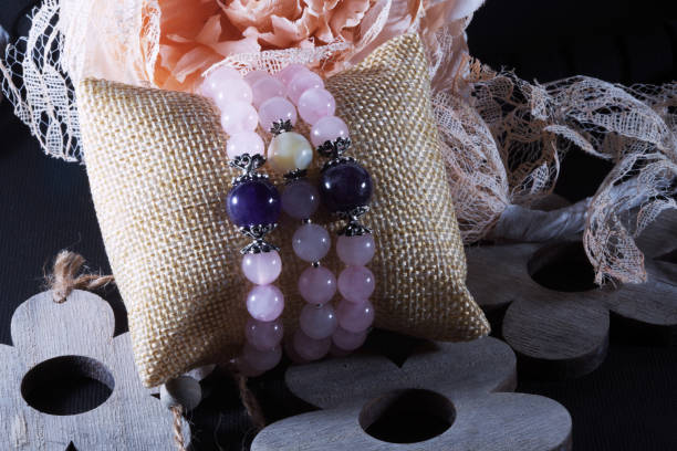 istock pink quartz amethyst natural stone bracelet 1125091592