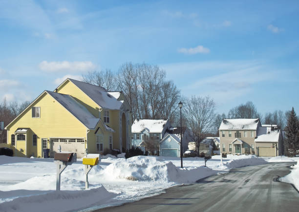 istock Quiet residental neighborhood 1125092874