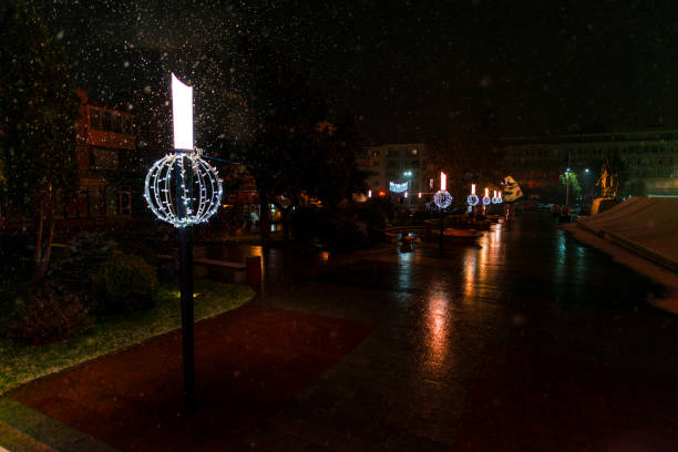 istock Christmas lights on the street 1125117175