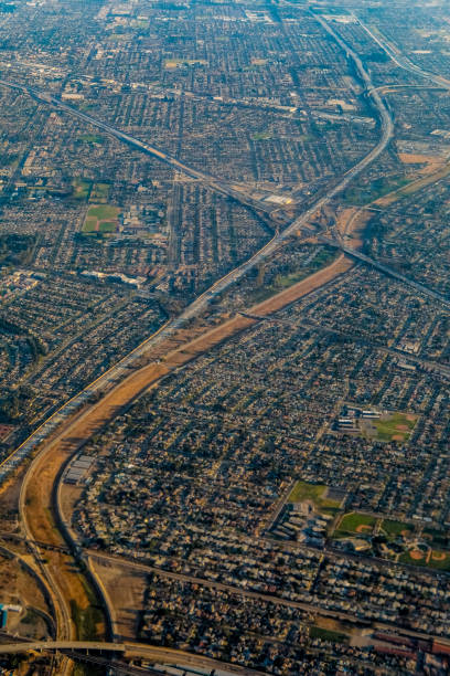 саут-калифорния: лос-анджелес аэрофотоснимки - aerial view building exterior suburb neighbor стоковые фото и изображения