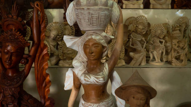 istock souvenir shop in Bali 1125306042