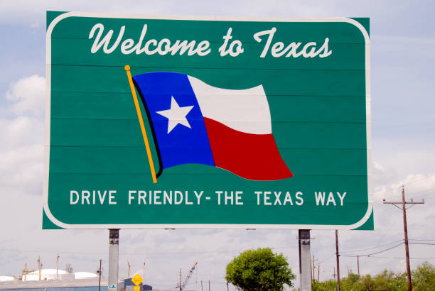 Texas Sign 80+ Welcome To Texas Roadside Sign Stock Photos, Pictures & Royalty ...