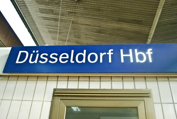 istock Sign board. Dusseldorf railway station (Düsseldorf Hauptbahnhof) Germany 1125331274