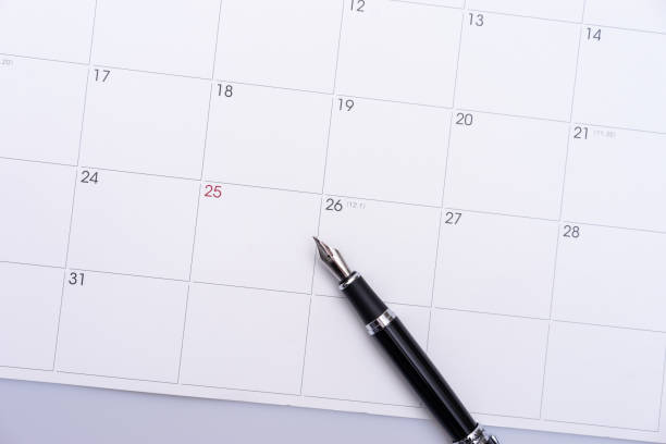istock Calendars and fountain pens 1125368041