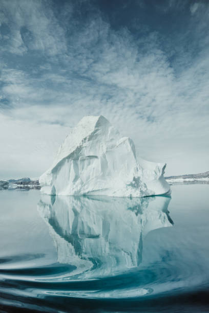 expédition au groenland oriental - aerial view greenland glacier scenics photos et images de collection