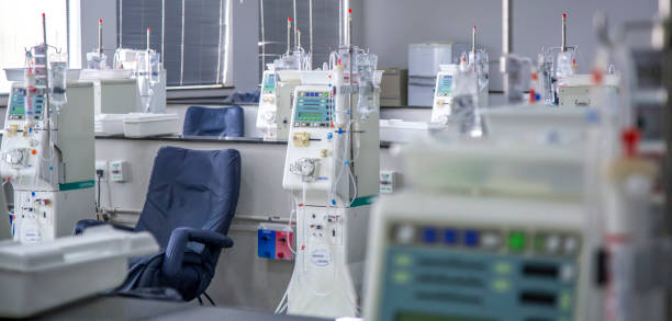 équipement de salle d’hémodialyse - dialyse photos et images de collection
