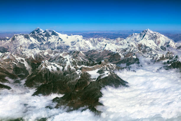 mount everest, lhotse, makalu, himalaya, nepal, luftbild - snow winter mountain horizon over land stock-fotos und bilder