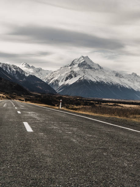 istock The Road to Mount Cook 1125553912