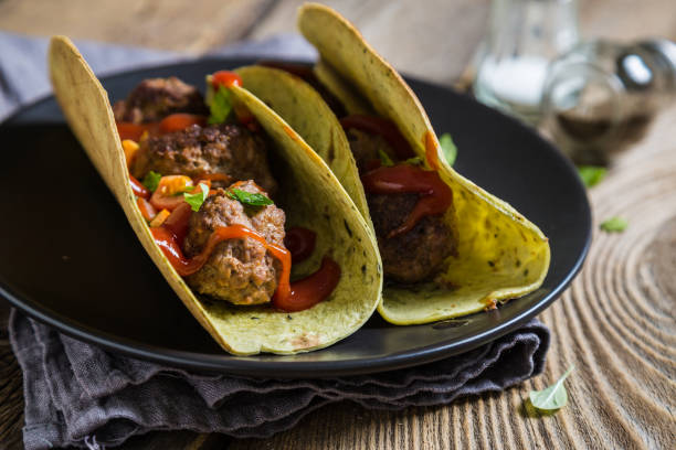 istock Tacos with meatballs and sauce 1125588472