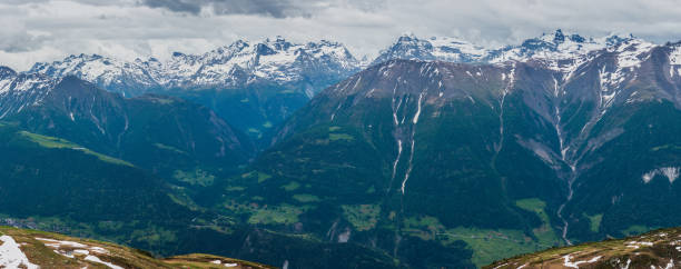 bettmeralp, switzerland, alps - bettmerhorn imagens e fotografias de stock