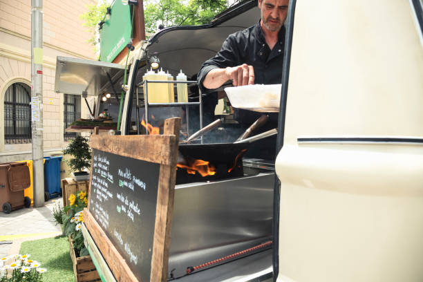 istock Wok Food truck 1125652601