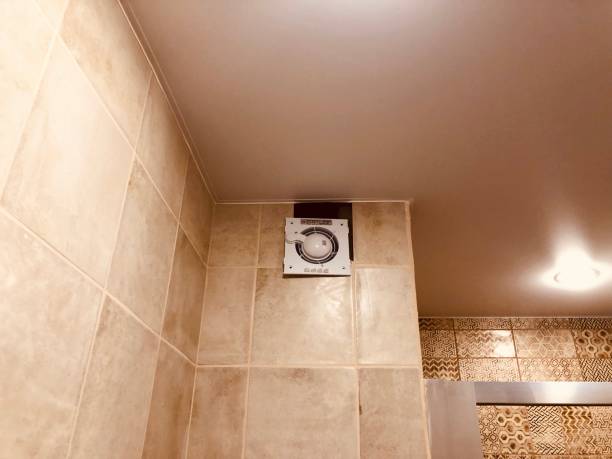 istock Home repairing and final installation 1125695856