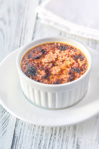 istock Creme brulee in the pot 1125717638