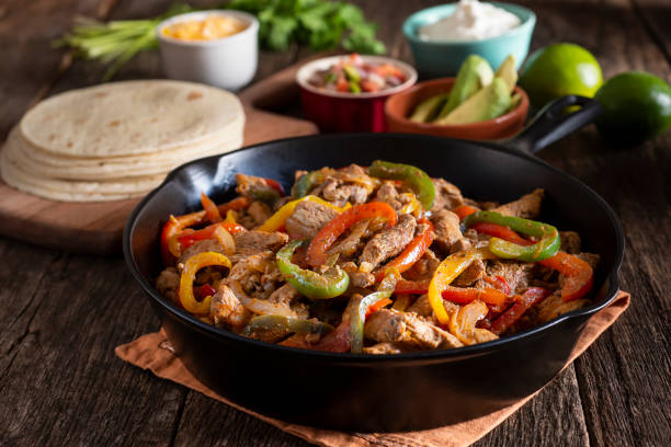 Fajita de Carne Mexicana: Apimentada e Fácil! - receita deliciosa profissional - passo 3