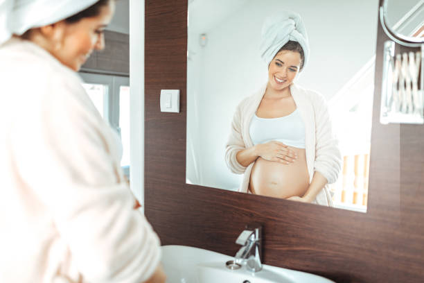istock Reduce the appearance of stretch marks naturally 1125725484