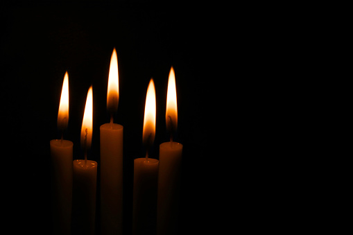 candle light black background