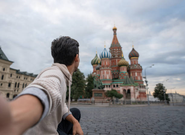 istock Follow me to Moscow 1125807671