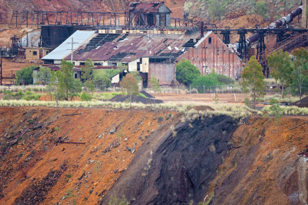 istock Abandoned Mount Morgan Gold Mine Site 1125833290